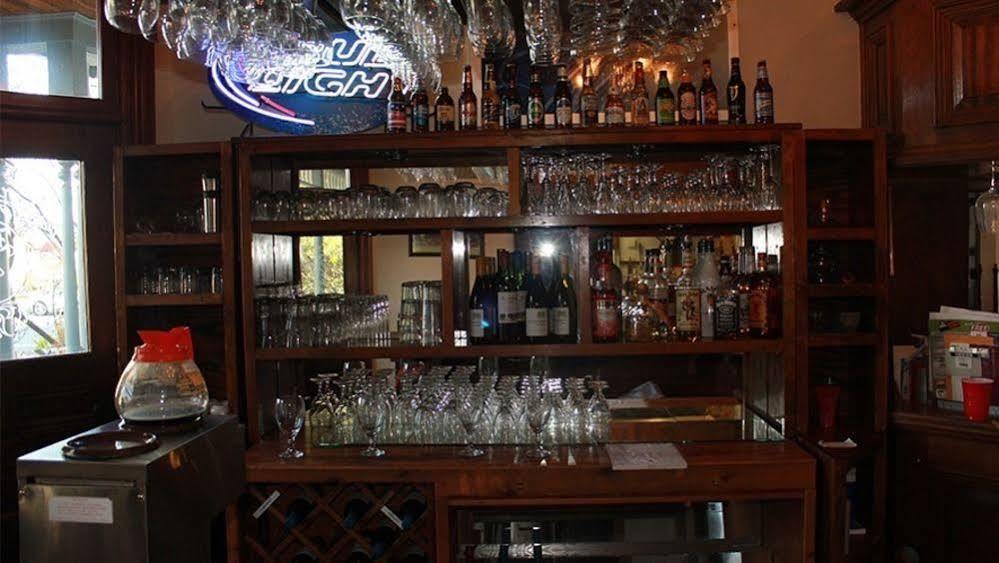 Irwin Street Inn Hanford Extérieur photo